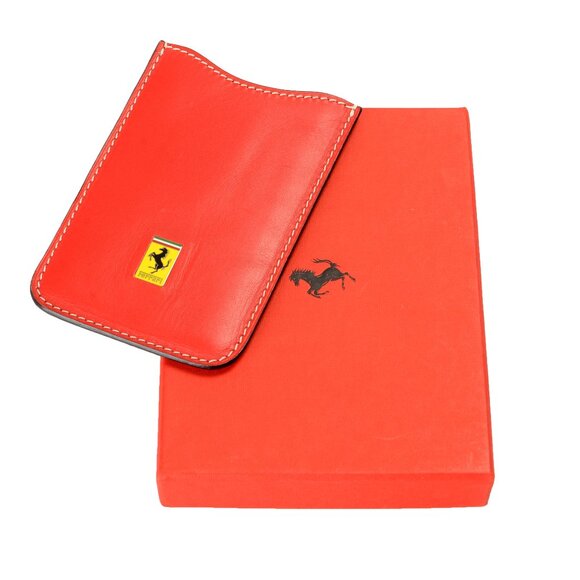 Scuderia Ferrari Red Leather Pouch - Picture 5 of 5